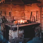 Loma-paksu Hotelli