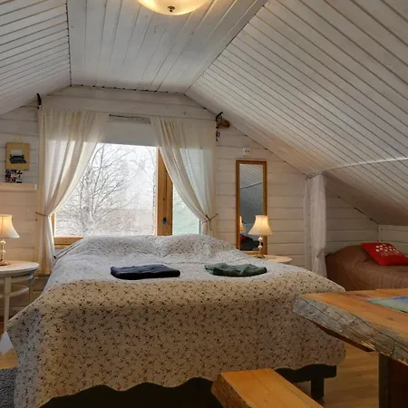 Loma-paksu Guest house