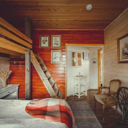 Loma-paksu Hotel Köngäs